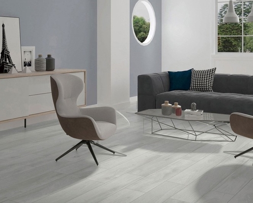 Fireebrick tahan lama 200x1000mm Porselen Kayu Strip Untuk Kamar Mandi Abu-abu Dan Kecokelatan Bagian Dalam Lantai Strip