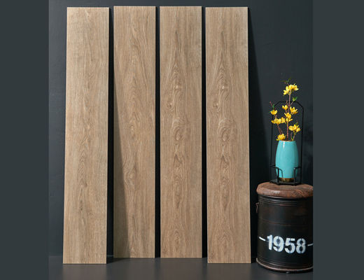 1000SQM 9.5mm Tebal Keramik Mengkilap Ubin 250x1500mm Efek Kayu Porselen
